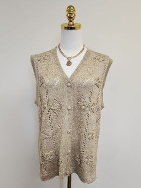 Cricket Lane Gold Metallic Knit Button Front Sweater Vest Size Medium